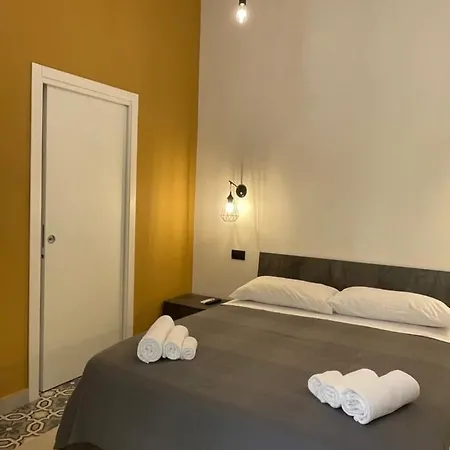 Vittoria 4* ナポリ